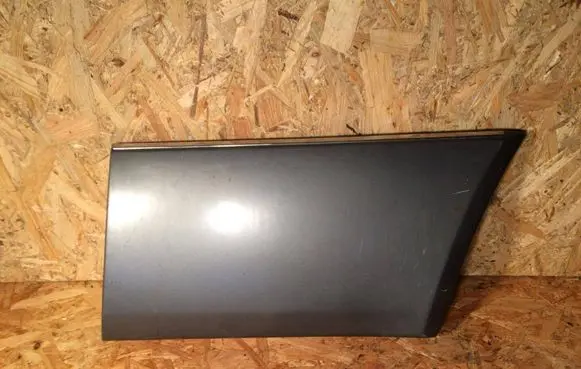 Mercedes-Benz E W124 Rear fender molding trim 12469037401