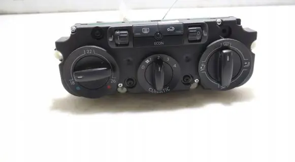 Volkswagen Golf V Interior fan control switch 