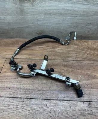 Volkswagen PASSAT B6 Fuel main line pipe 03C133317A
