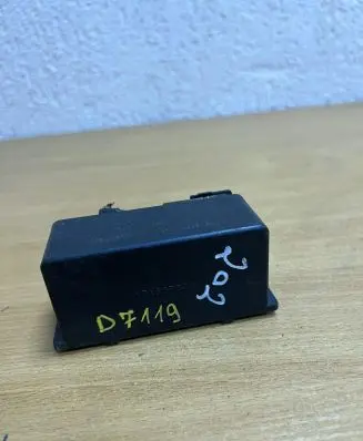 Mercedes-Benz C W202 Other relay 0195456932 D7119