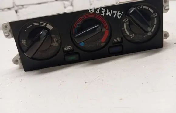 Nissan Almera Climate control unit