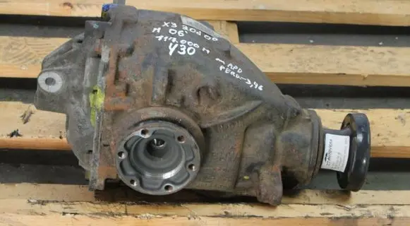 BMW X3 E83 Rear differential 7567987