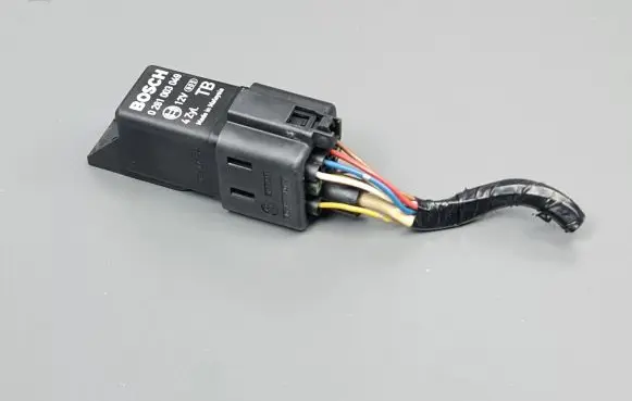 Honda Accord Glow plug pre-heat relay 0281003049