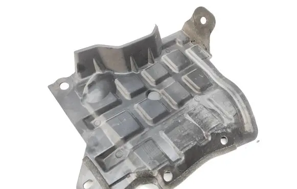 Front underbody cover/under tray