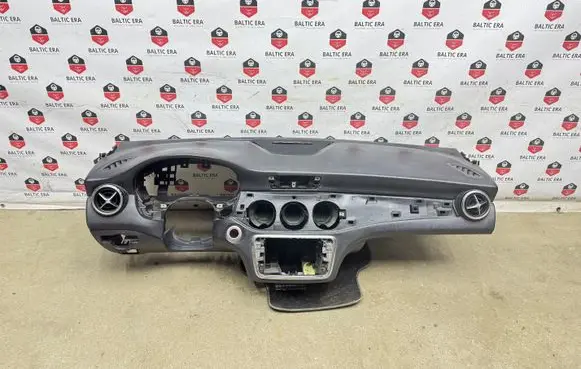 Mercedes-Benz GLA W156 X156 Dashboard A1176800087