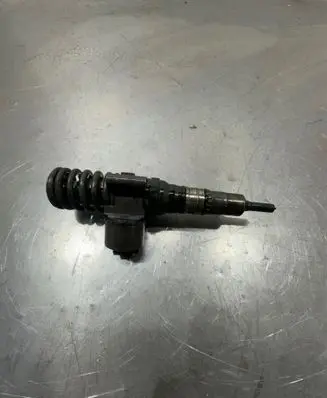 Audi A3 S3 8P Fuel injector 03g130073G