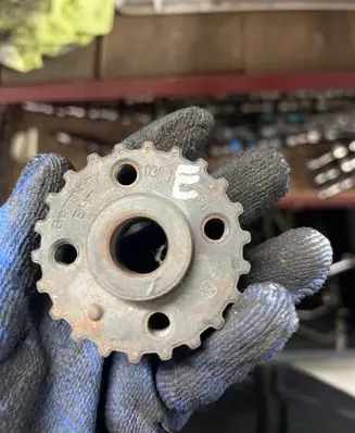 Skoda Octavia Mk2 (1Z) Crankshaft pulley 038105263