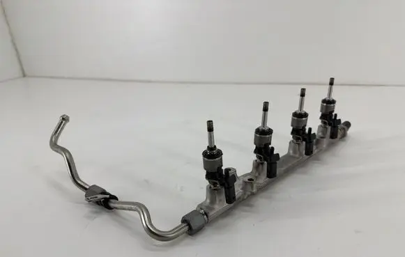 Volkswagen Golf VIII Fuel main line pipe 05E133320B