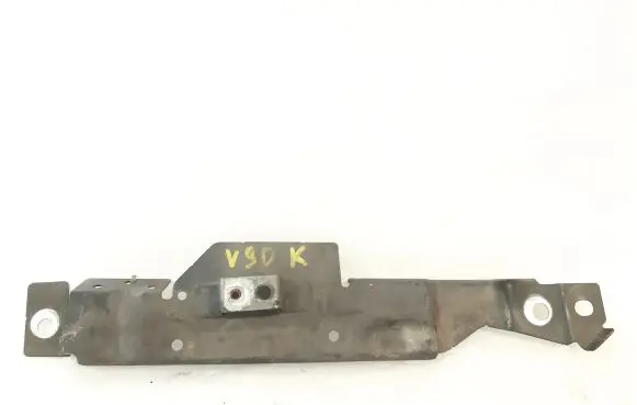 Volvo S90, V90 Fender mounting bracket