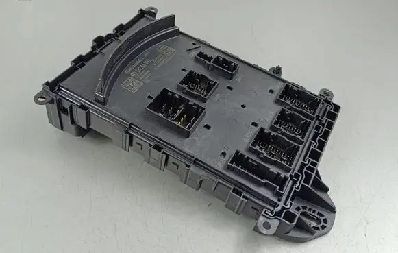 Jeep Grand Cherokee WL Comfort/convenience module 68374988AN