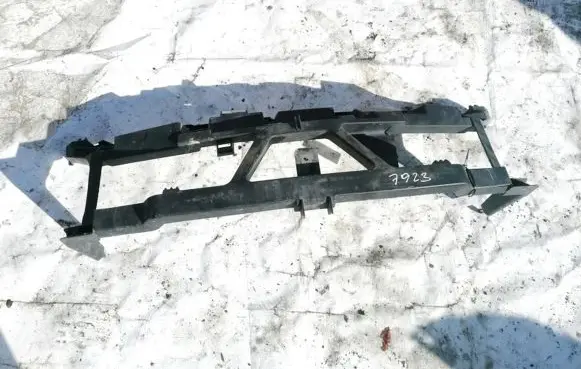 Renault Scenic II - Grand scenic II Radiator support slam panel 8200140174