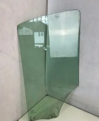 Ford Transit Front door window/glass (coupe) 