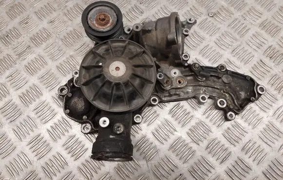 Mercedes-Benz CLS C218 X218 Water pump A2782010007