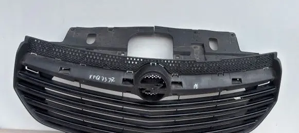 Opel Vivaro Front bumper upper radiator grill 93450928ASD