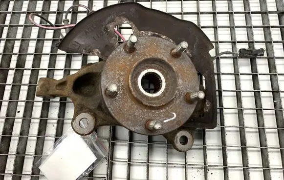Mazda 3 II Front wheel hub spindle knuckle