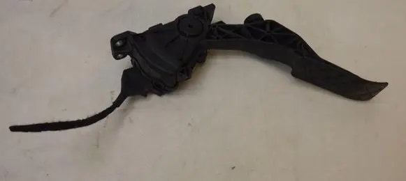 Volkswagen Transporter - Caravelle T6 Accelerator throttle pedal 7E1723503C