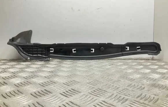 Skoda Superb B8 (3V) Fender foam support/seal 3V0821111H