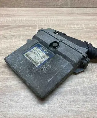 Renault Kangoo I Engine control unit/module ECU HOM7700104956 7700111205