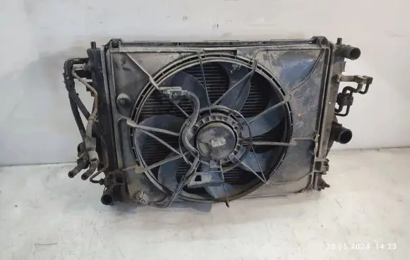 KIA Carens II Radiator set 
