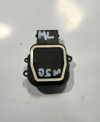 Mercedes-Benz ML W164 Accelerator throttle pedal A1643000104 0218 050805
