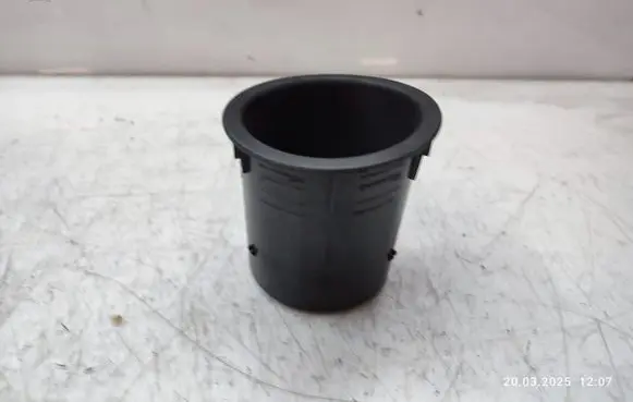Mercedes-Benz GL X166 Cup holder back 