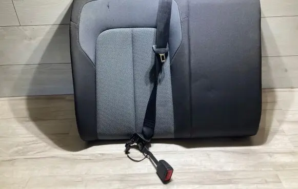 Audi Q2 - Seat trim 5QA