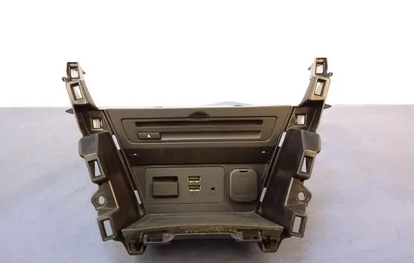 Mazda CX-3 Radio/CD/DVD/GPS head unit DA6C669G0