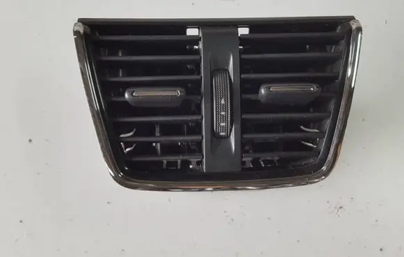 Rear air vent grill