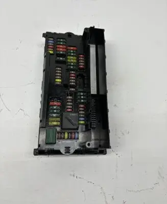 BMW 5 F10 F11 Fuse module 9252815