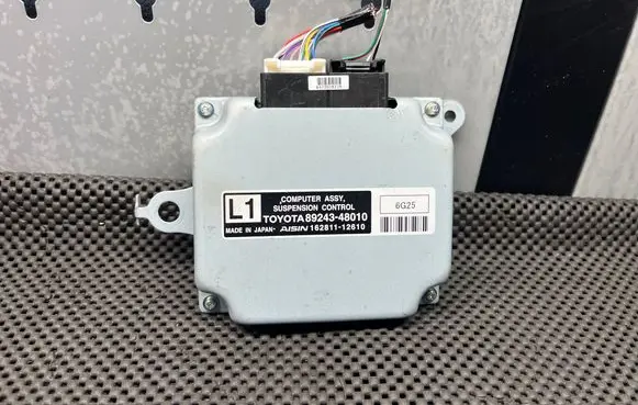 Lexus RX 450H Suspension control unit/module 8924348010