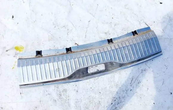 Opel Astra H Other trunk/boot trim element 13203619