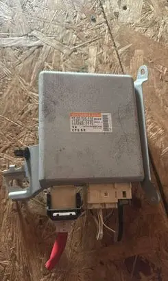 Toyota Avensis T270 Power steering control unit/module 8965005130 6900002322 JL501004400