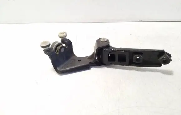 Volkswagen Transporter - Caravelle T5 Sliding door middle roller runner 7H0843336D