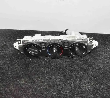 Ford Focus Interior fan control switch 