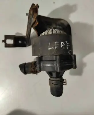 Nissan Leaf I (ZE0) Electric auxiliary coolant/water pump