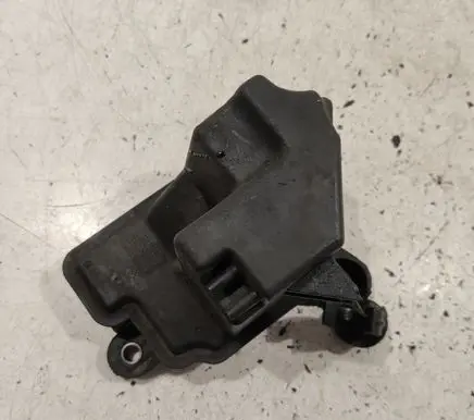 Vacuum air tank