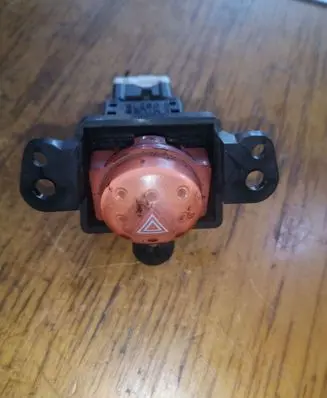 Nissan Almera Tino Hazard light switch NILES06016 06016