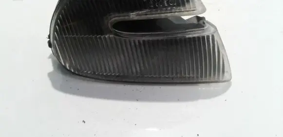 Alfa Romeo 147 Front indicator light 086671601L 08-667-1601L