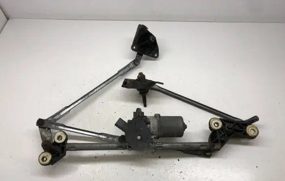 Chrysler Voyager Front wiper linkage and motor 
