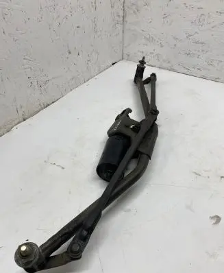 Volkswagen Multivan T4 Wiper motor 701955325