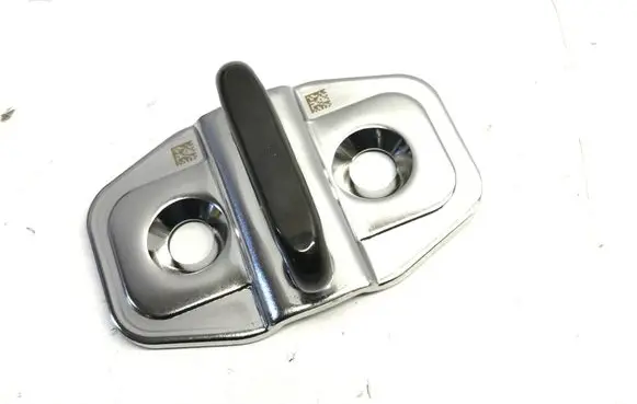 Mercedes-Benz E W213 Front door lock loop/hook striker A0997230700 20231222