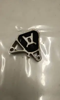 Mercedes-Benz CLA C117 X117 W117 Engine mount bracket A2462400809