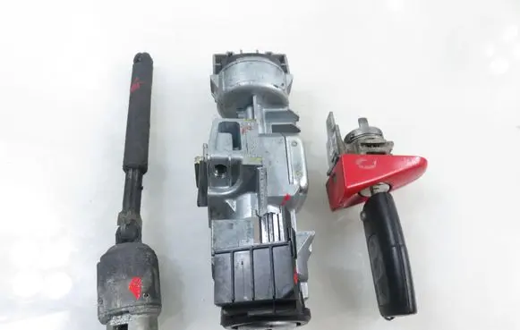 Ford Focus Ignition lock 3M513F880AC