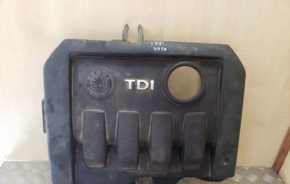 Skoda Octavia Mk2 (1Z) Engine cover (trim) 030103925