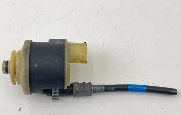 BMW 6 F06 Gran coupe Fuel filter heater 8572519