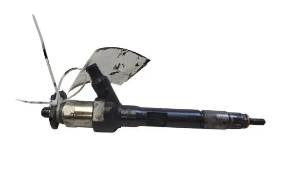 Mazda 6 Fuel injector R2AA13H50