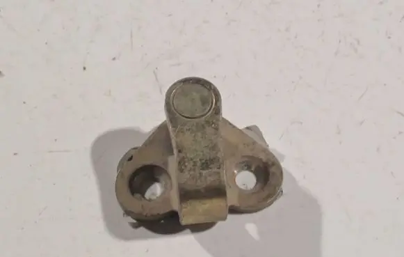Peugeot 307 Front door lock loop/hook striker 