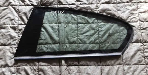 BMW 1 E81 E87 Rear side window