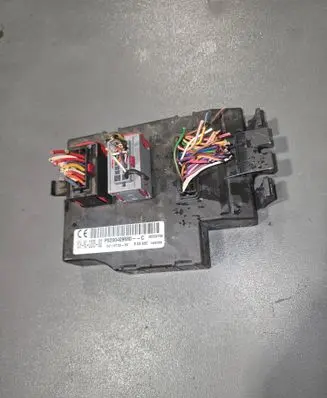Renault Trafic II (X83) Comfort/convenience module P8200409680 00233708 281187388A