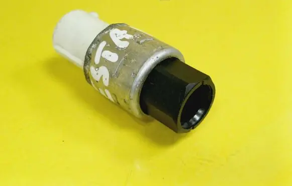Air conditioning (A/C) pressure sensor